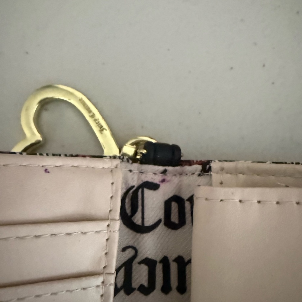 Juicy Couture Multicolor Logo Card Holder with Gold Heart Charm - Picture 5 of 8